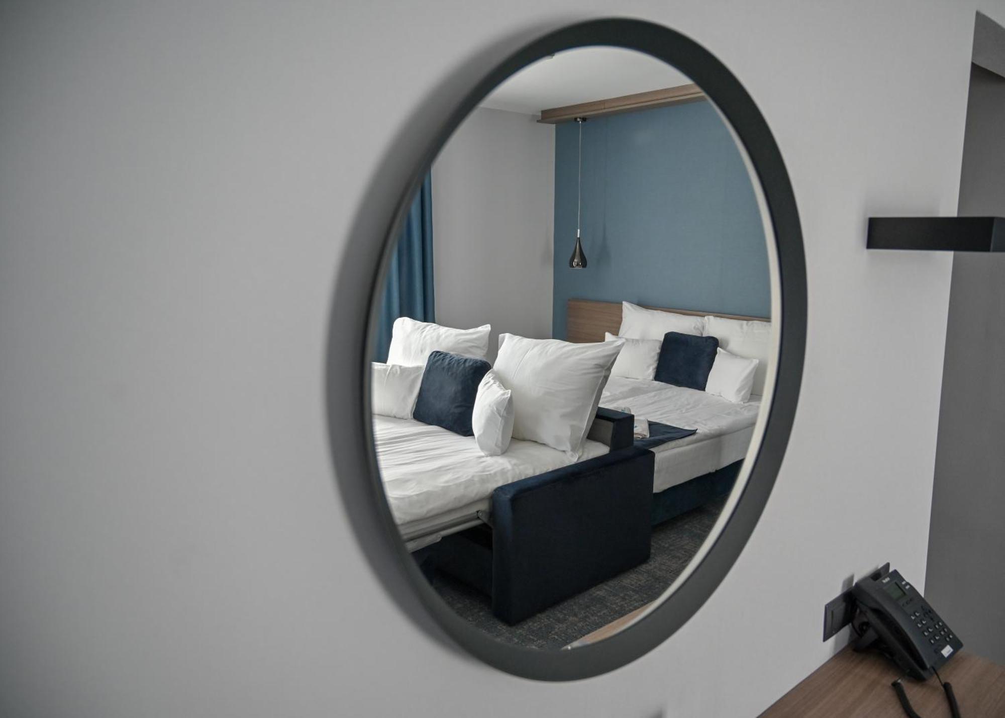 Nn Boutique Hotel Tiszaujvaros Exterior photo
